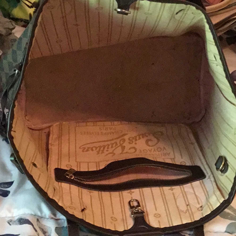 Purse - Picture 4 of 4